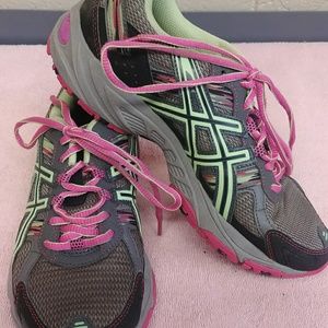 Asics Gel Venture 5 size 7